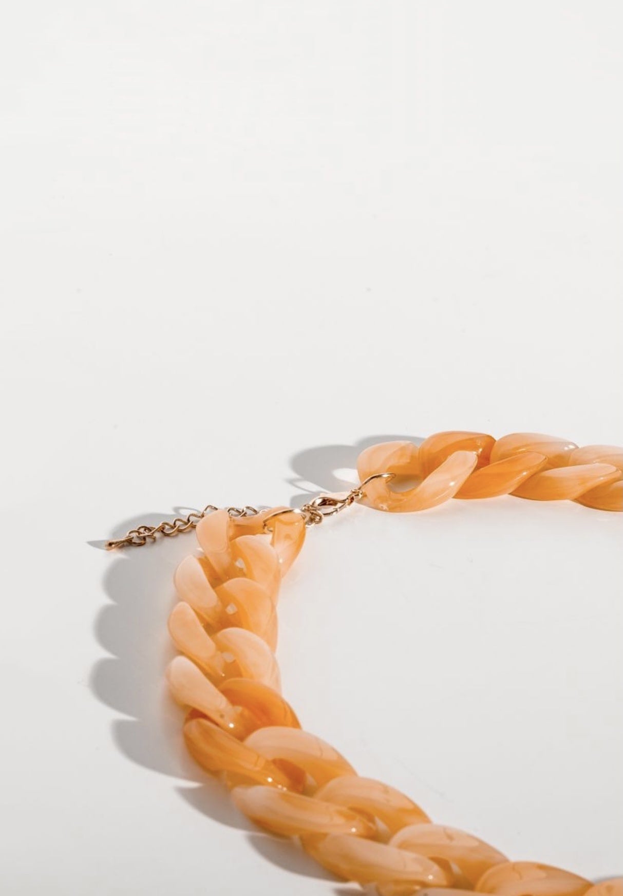 Collier-orange-femmebranchee