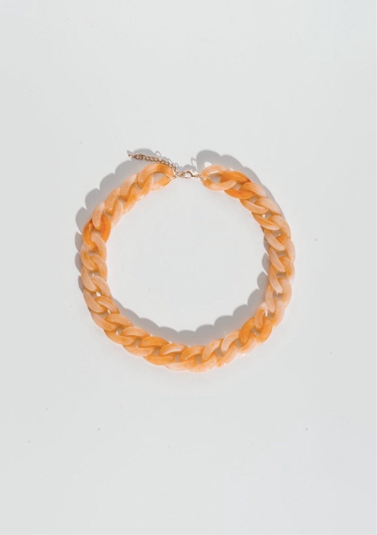 Collier-orange-femmebranchee