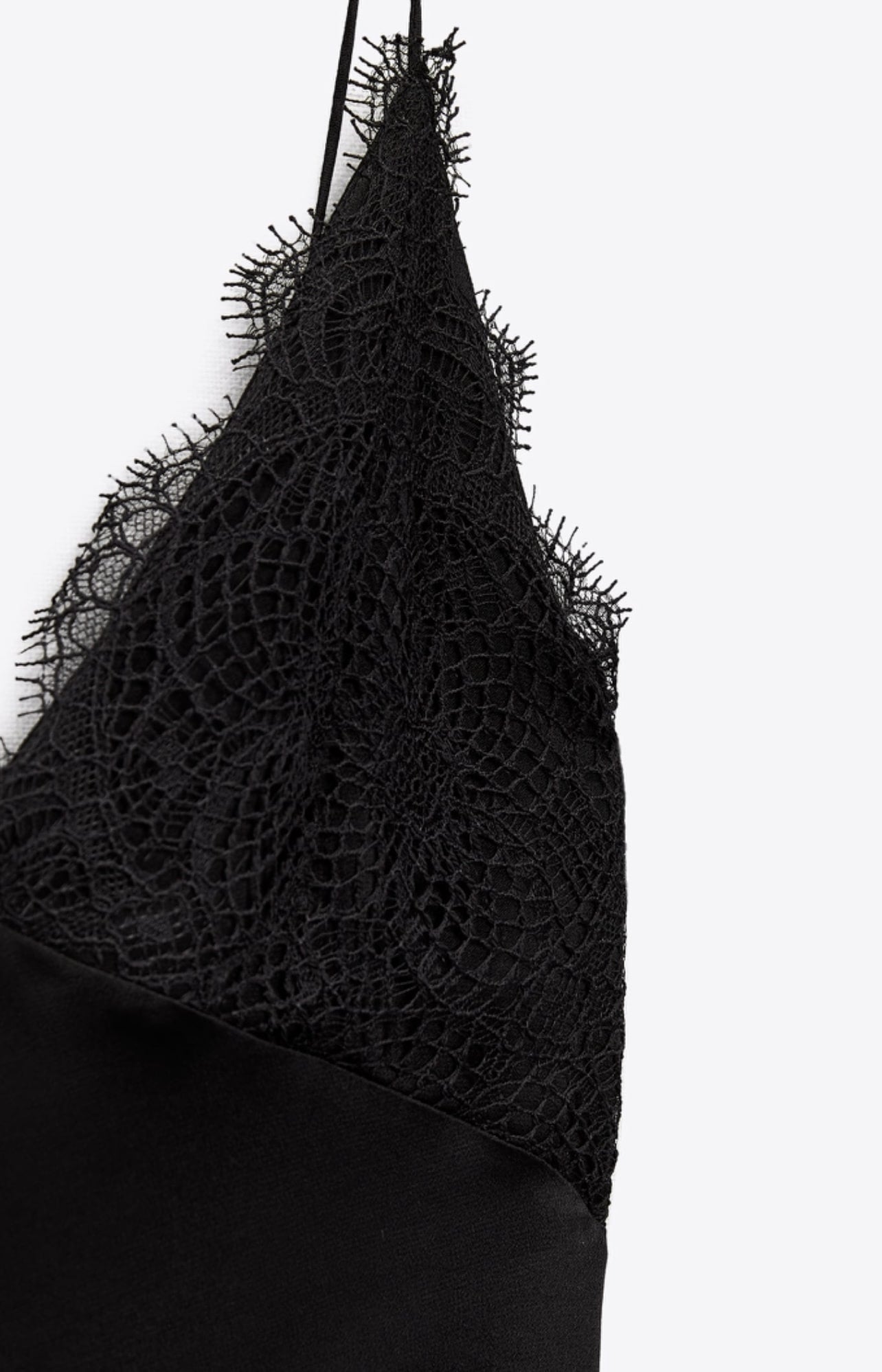 TOP-DRAPÉ-ASYMÉTRIQUE-style-dentelle-femmebranchee