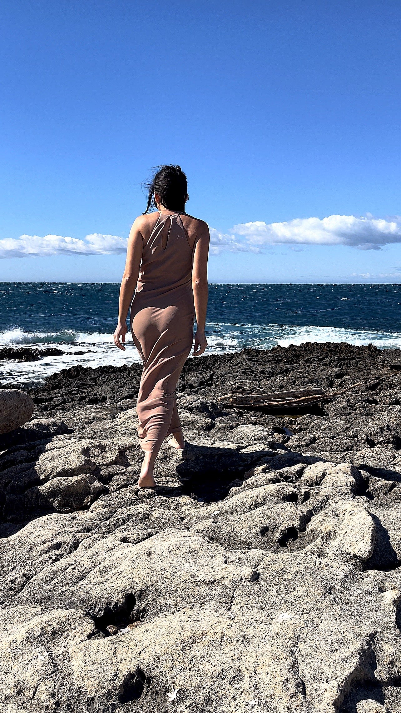 ROBE À ENCOLURE AMÉRICAINE BEIGE