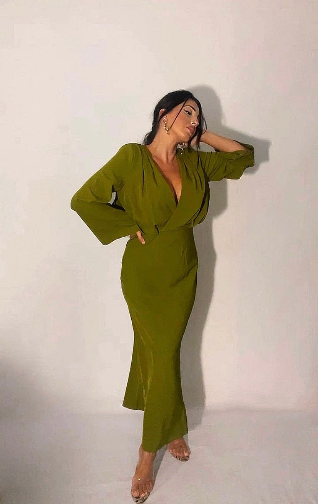 ROBE LONGUE DÉTAILS PLISSÉS