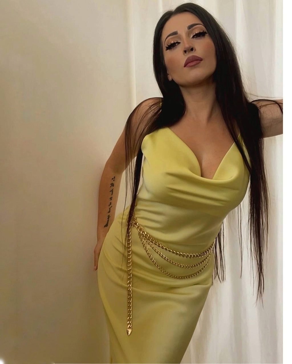 Ceinture-chaine-or-femmebranchee