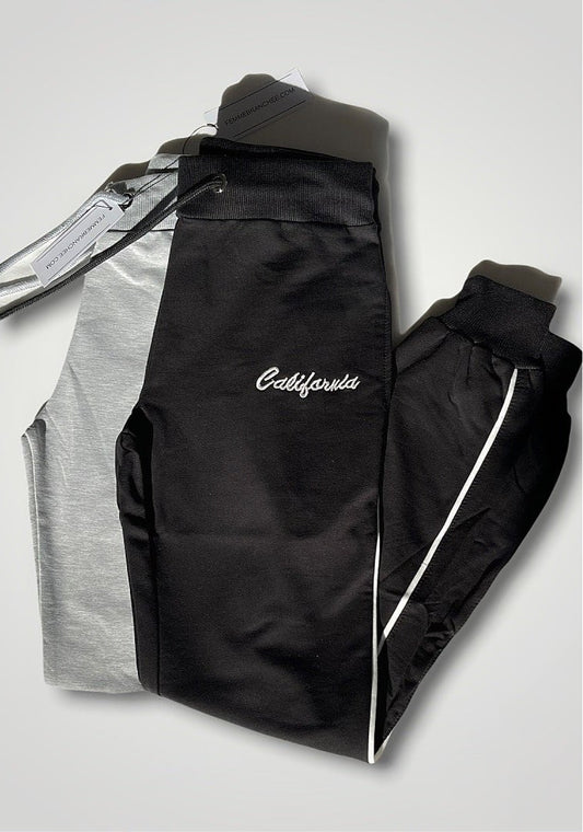 Jogging-slim-avec-bande-femmebranchee